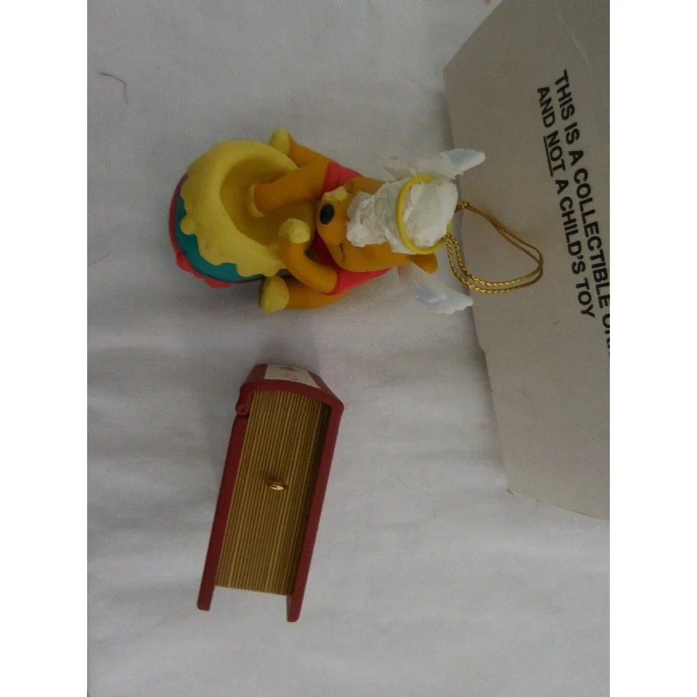 Grolier Disney Ornament Winnie the Pooh Hunny Pot The Pooh #4 Tracking The Jagul